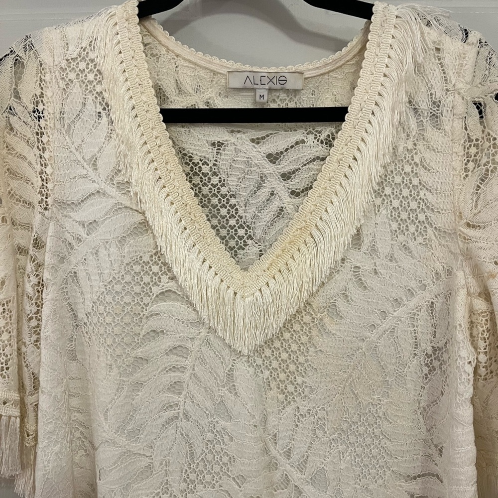 White Fringe Top size M - Picture 2 of 9